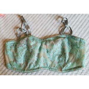 NWT Victoria's Secret Mint Green Lace Bralette Underwire 32B